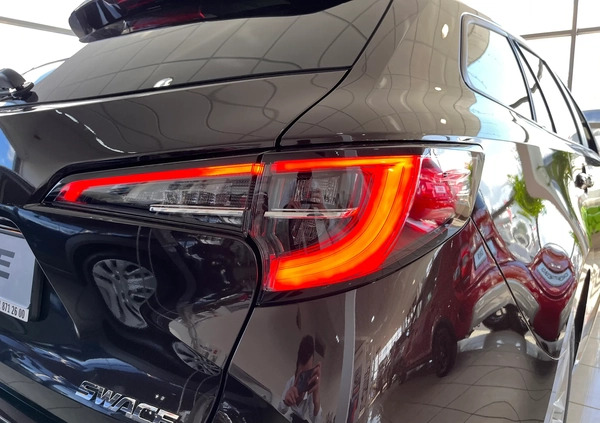 Suzuki Swace cena 124590 przebieg: 1, rok produkcji 2023 z Śrem małe 379